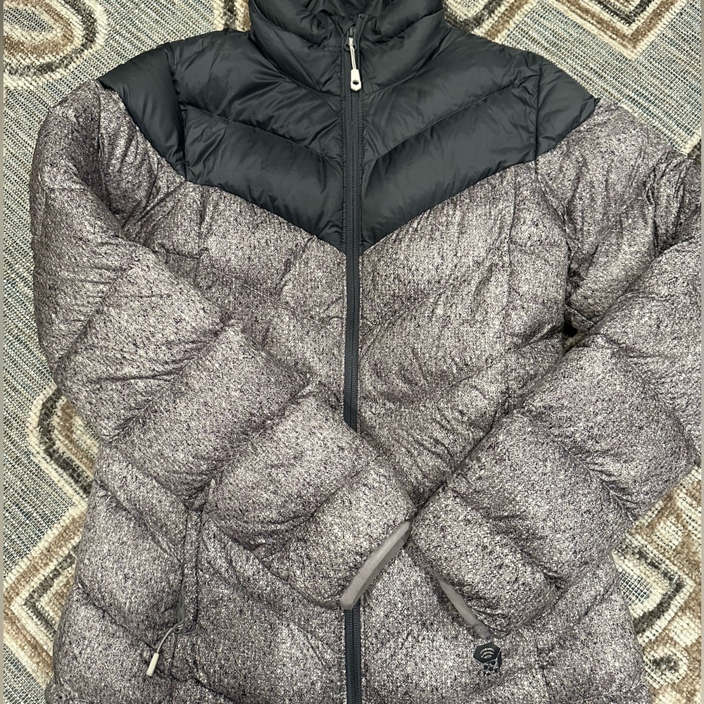 Mountain hardware coat